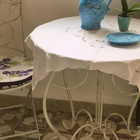 Flavia Apartment *